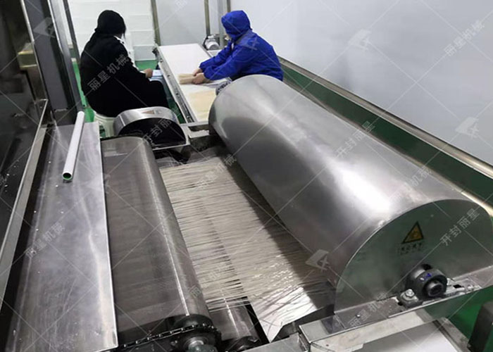 自動(dòng)化粉條生產(chǎn)線，全年都能生產(chǎn)放心粉條